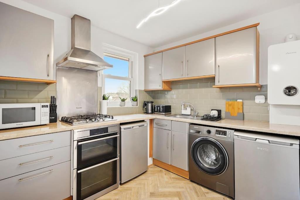 Cosy Apartment 5 Guests 3 Beds 1 Sofa Bed Lewisham London Exterior foto