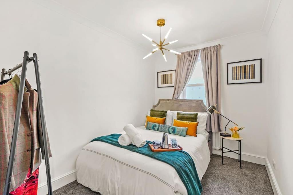 Cosy Apartment 5 Guests 3 Beds 1 Sofa Bed Lewisham London Exterior foto