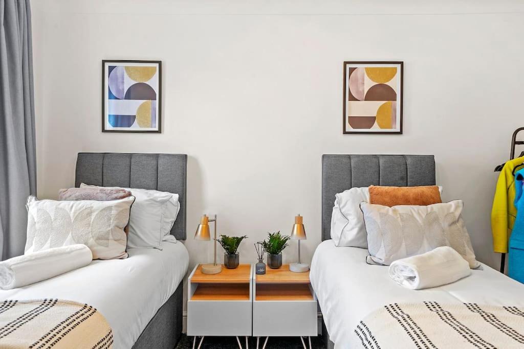 Cosy Apartment 5 Guests 3 Beds 1 Sofa Bed Lewisham London Exterior foto